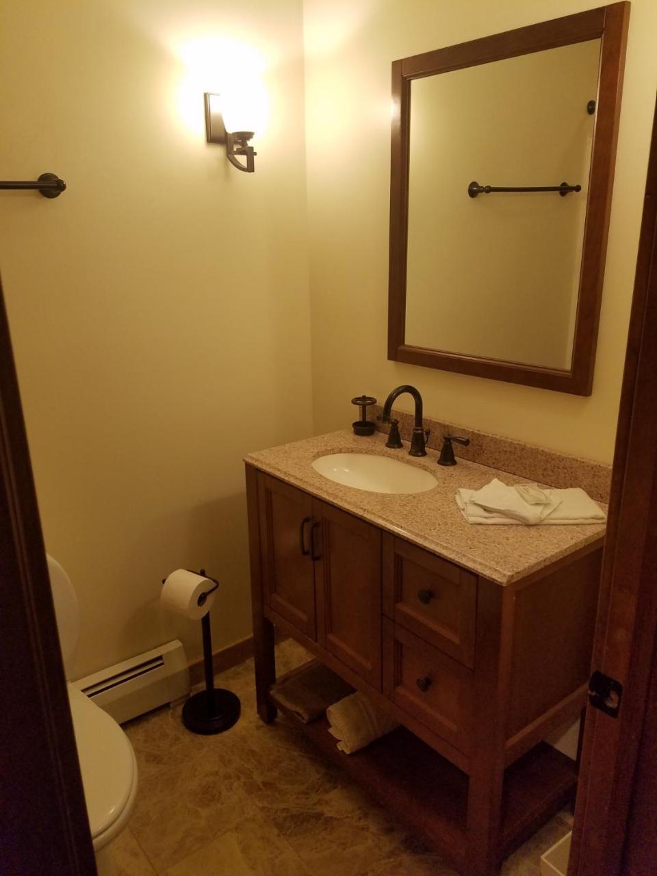 Ski In/Out Trailside Townhome Killington Exteriör bild